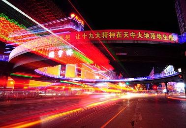 《暗黑4》第三季魔动机赛季介绍 和机奴同伴并肩战斗